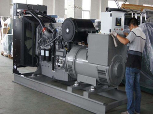 太和柴油发电机空气滤清器堵塞会对发电机组产生哪些影响？