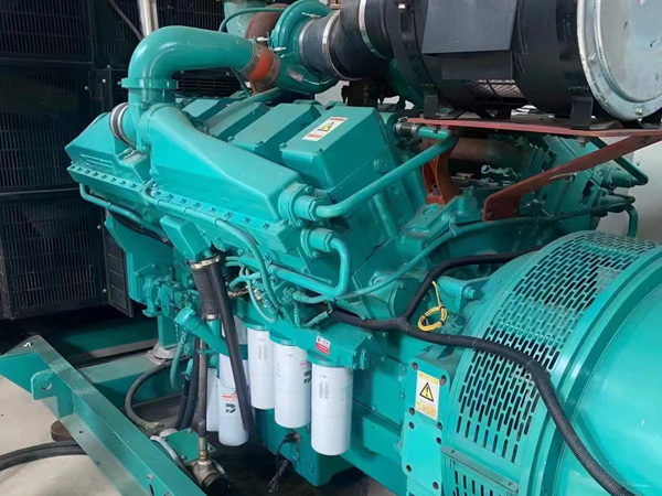 太和更换100kW柴油发电机组机油时，需要注意哪些事项？